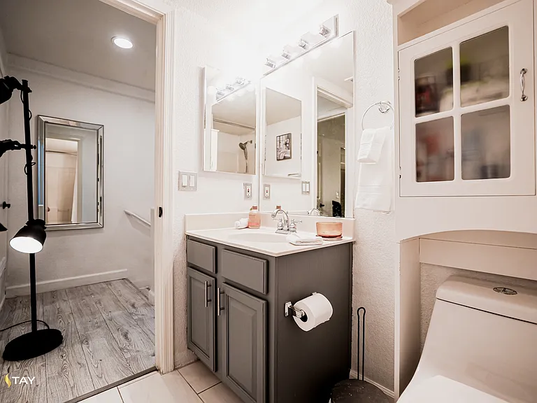 1505 N Center St #220 — Photo 20