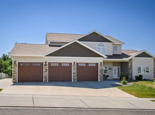 4905 Cornice Dr, Bismarck, ND 58503