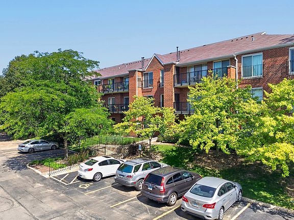 2nd image of 815 Leicester Rd #320A