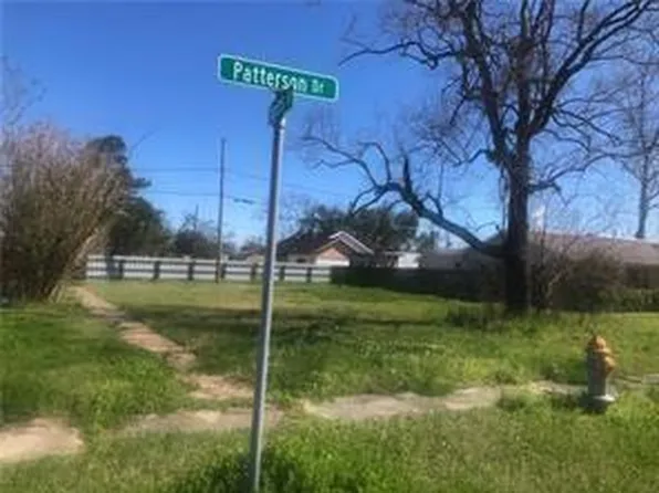 65 Patterson Dr, Chalmette, LA 70043