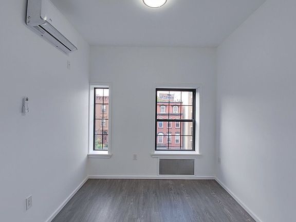 5th image of 278 Quincy St #3B