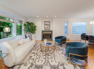 4682 W 14th Ave, Vancouver, BC V6R 2Y6