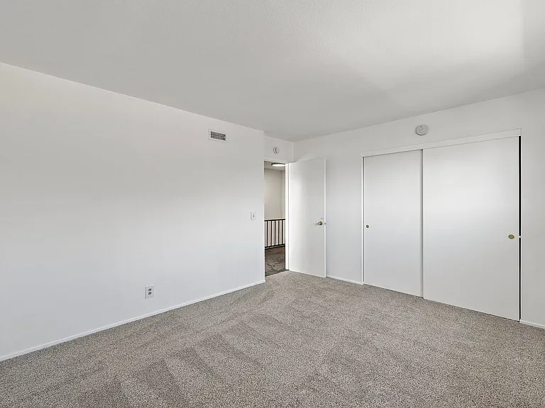 629 S Vicki Ln — Photo 29