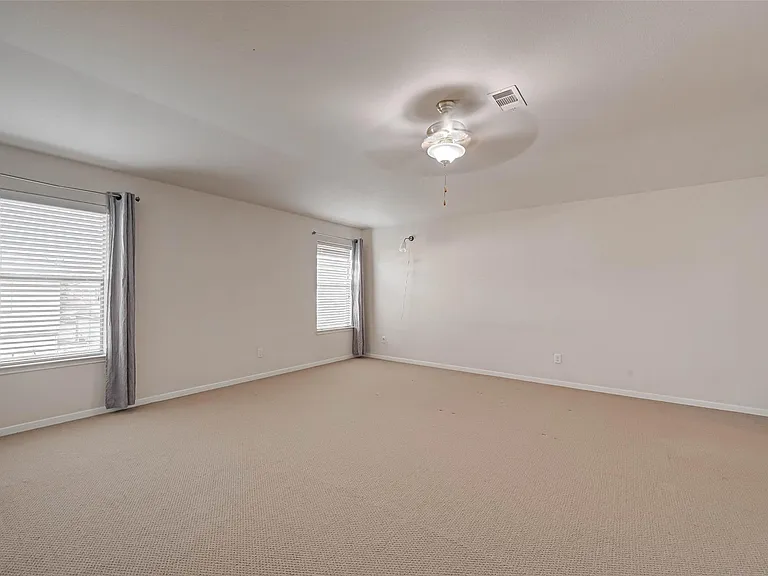 502 Mornington Ln — Photo 39