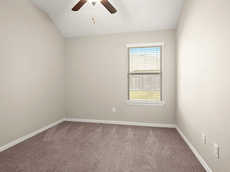 2939 Twin Cove Ct — Photo 20
