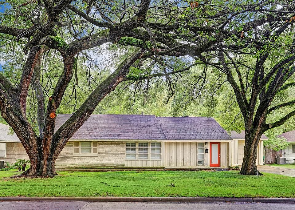 1st image of 4414 Randwick Dr