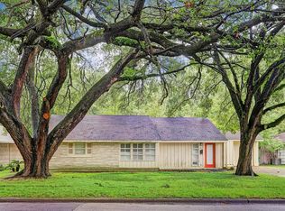 4414 Randwick Dr, Houston, TX 77092