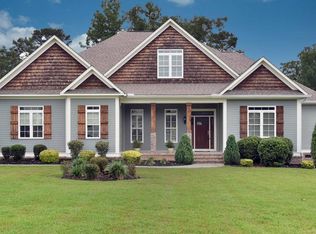 130 W Edgefield Dr, Leesburg, GA 31763
