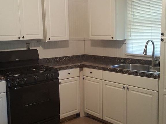 4th image of 5058 Lucile Ave SE
