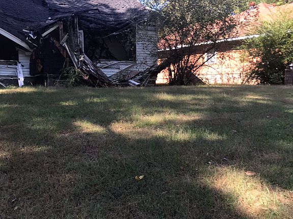 2nd image of 155 Cherrywood Cir