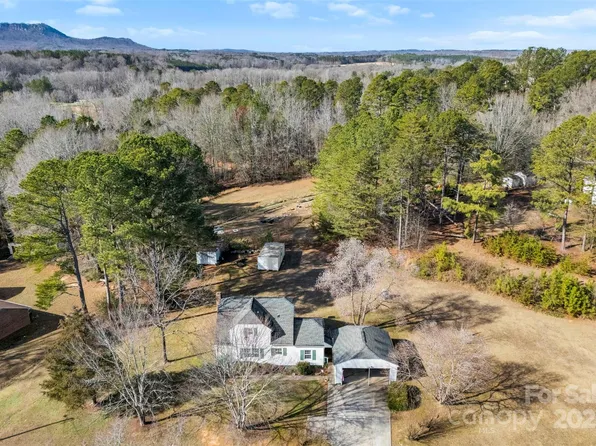 2318 Cricket Ln, Gastonia, NC 28052