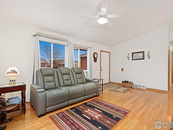 5th image of 120 E Lilac St