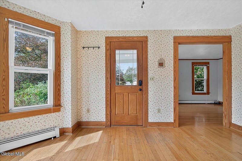 3rd image of 8 Orchard Street