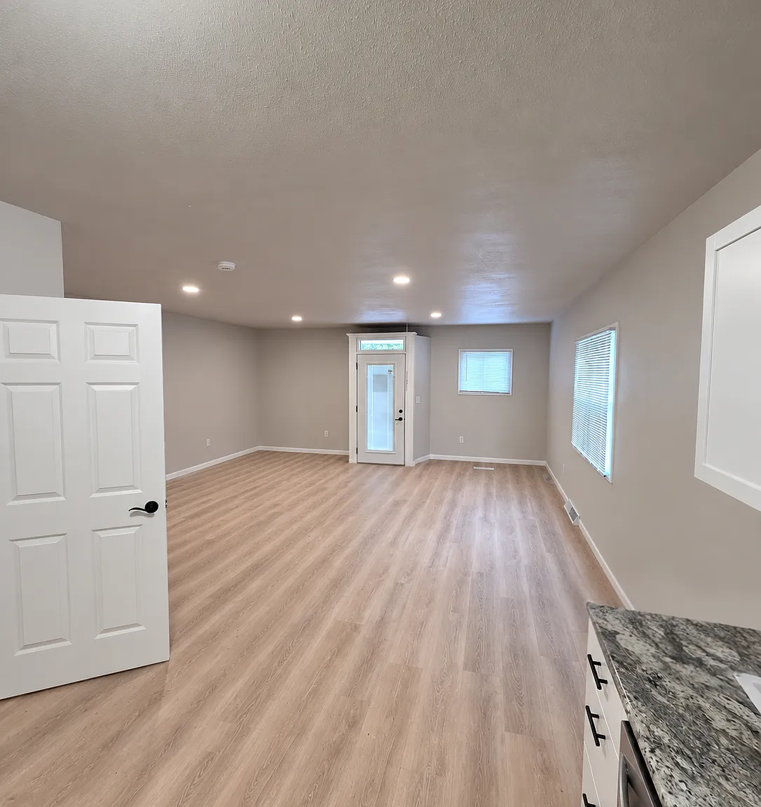 1 bed, 750 sqft, $1,095 — Photo 3