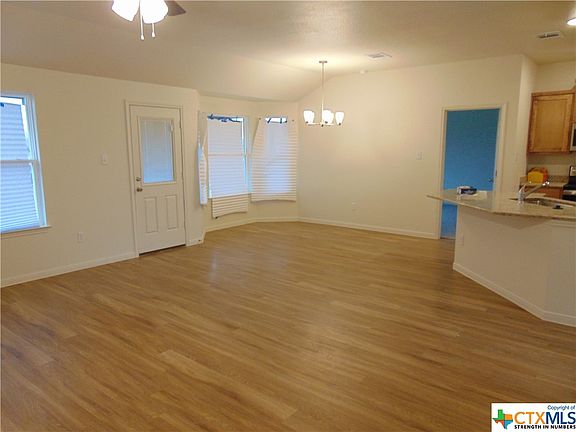 4th image of 3203 Salt Fork Dr