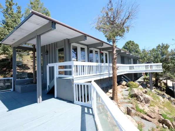 15402 Deer Ln, Weed, CA 96094