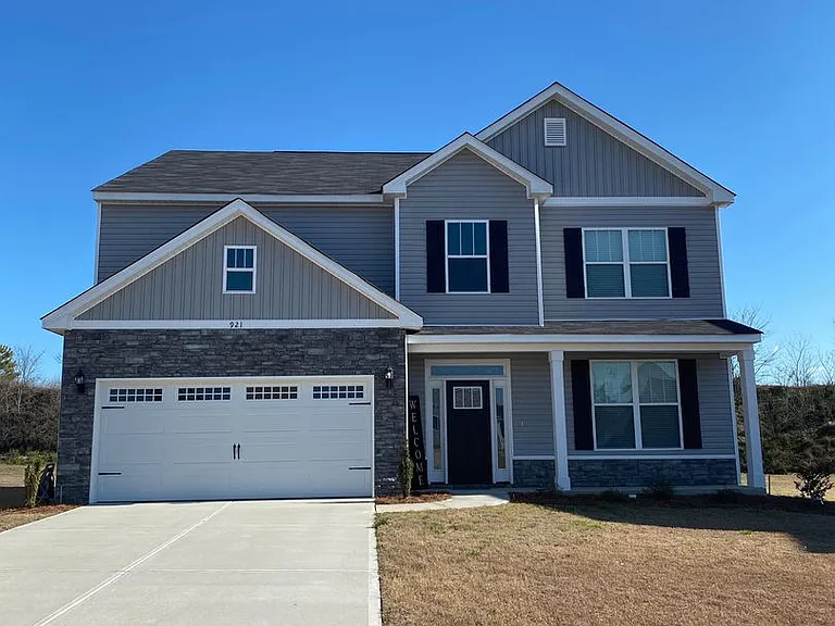 921 Burlington Dr — Photo 3