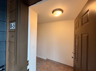 5370 Lakeview Blvd #B5, Lake Oswego, OR 97035
