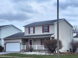 1615 Fairfield Ct, Normal, IL 61761