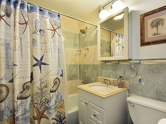 5th image of 880 W 181st St APT 1E