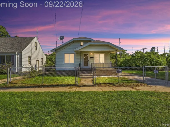 4609 Pengelly Rd, Flint, MI 48507