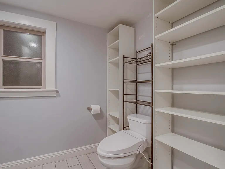 1511 Gregory St — Photo 39