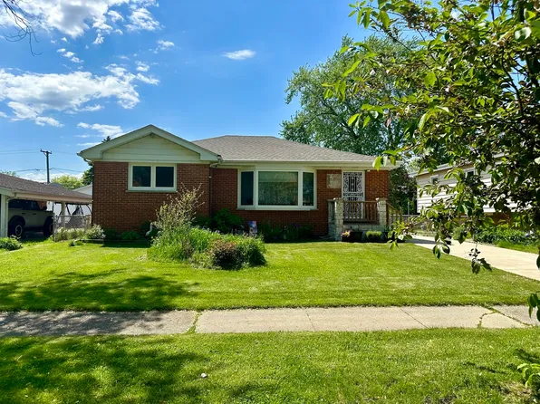 2066 Ash St, Des Plaines, IL 60018