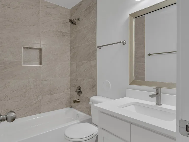 13095 Emerald Hills Ave — Photo 15