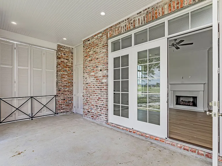 7671 Dearborne Dr — Photo 12