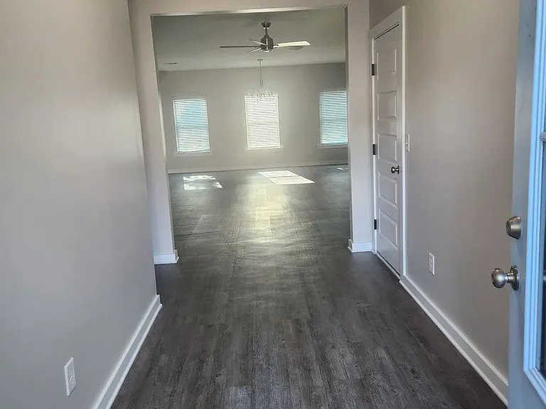 11368 Crimson Ridge Rd — Photo 2