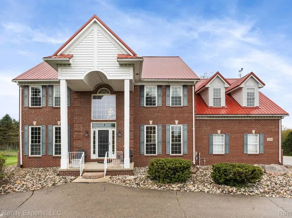 5128 Baldwin Rd, Metamora, MI 48455
