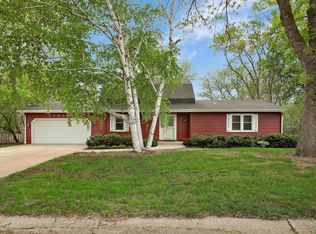 112262 Eitel Cir, Chaska, MN 55318