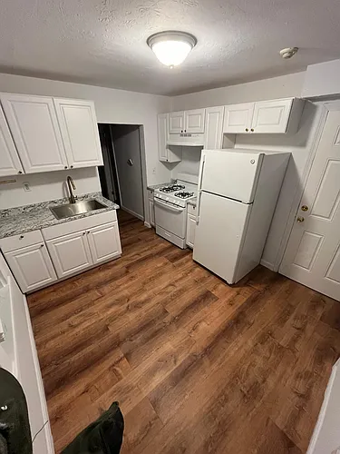 8 Cherry St #6 Photo 1