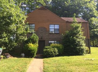 800 Shamrock Rd #B, Charlottesville, VA 22903