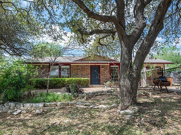 2nd image of 8202 Longview Rd