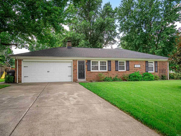 7977 Melody Ln, Newburgh, IN 47630