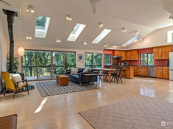 3rd image of 10318 Rhody Drive
