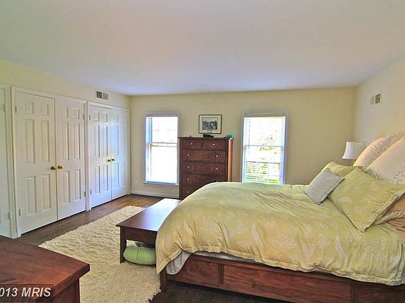 Master Bedroom w/ en Suite