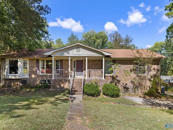 2102 Southline Dr NW, Huntsville, AL 35810