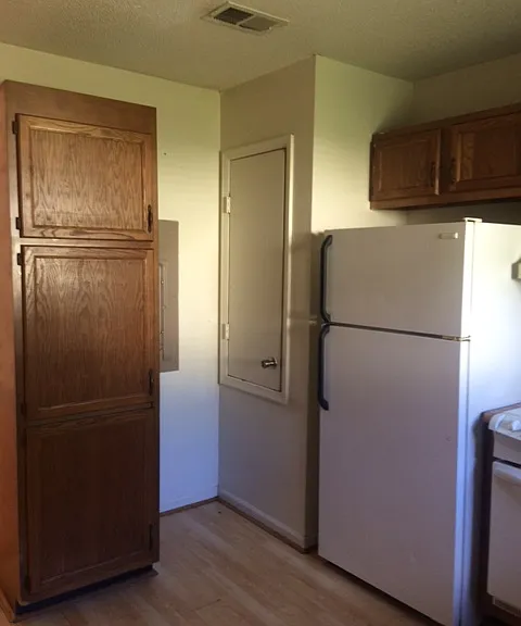4430 Pinewood Cir #A — Photo 2