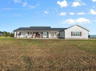 102 Jennings Ln, Sikeston, MO 63801