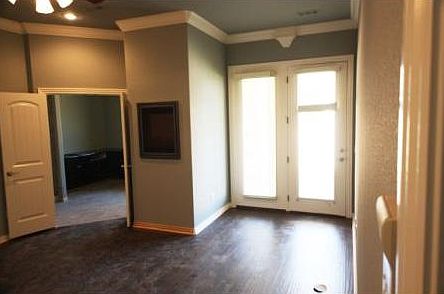 5th image of 1202 SW Westbury Pl