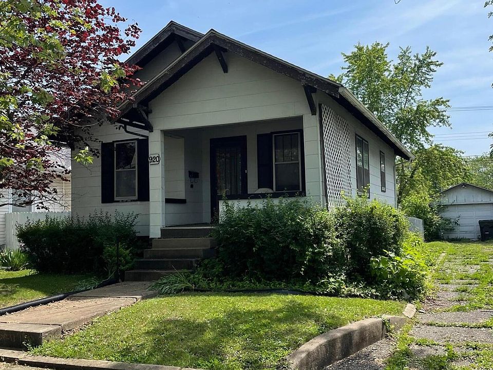 2nd image of 920 S 4th St