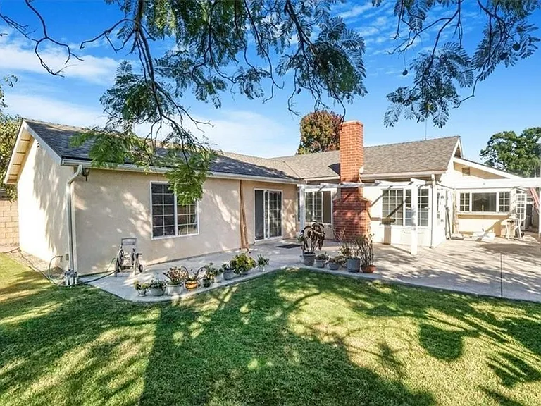 24121 El Tiradore Cir — Photo 3