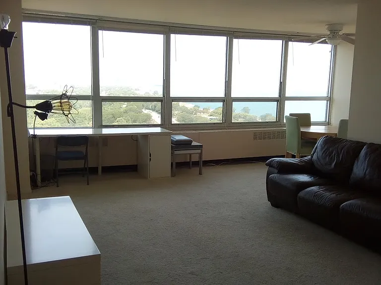 162-4800 S Chicago Beach Dr — Photo 2