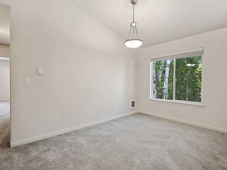 Oak Tree Apartments — Photo 84