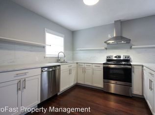 2364 NW Northrup St, Portland, OR 97210