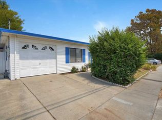 255 Elmwood Ln, Hayward, CA 94541
