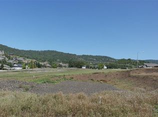 4745 Hathaway Dr, Medford, OR