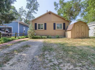 2475 Jackson Blvd, Highland, MI 48356